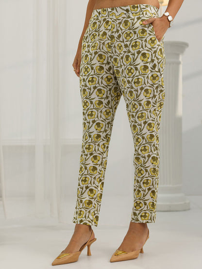Women Floral Printed Kurta with Trousers & Dupatta