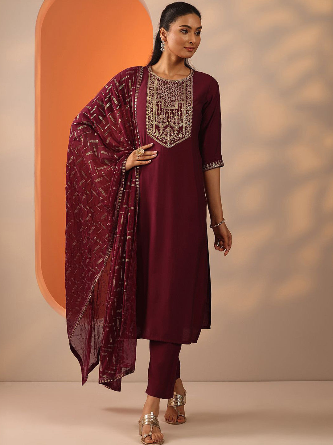 Women Ethnic Motif Embroidered Thread Work Kurta with Trousers & Dupatta