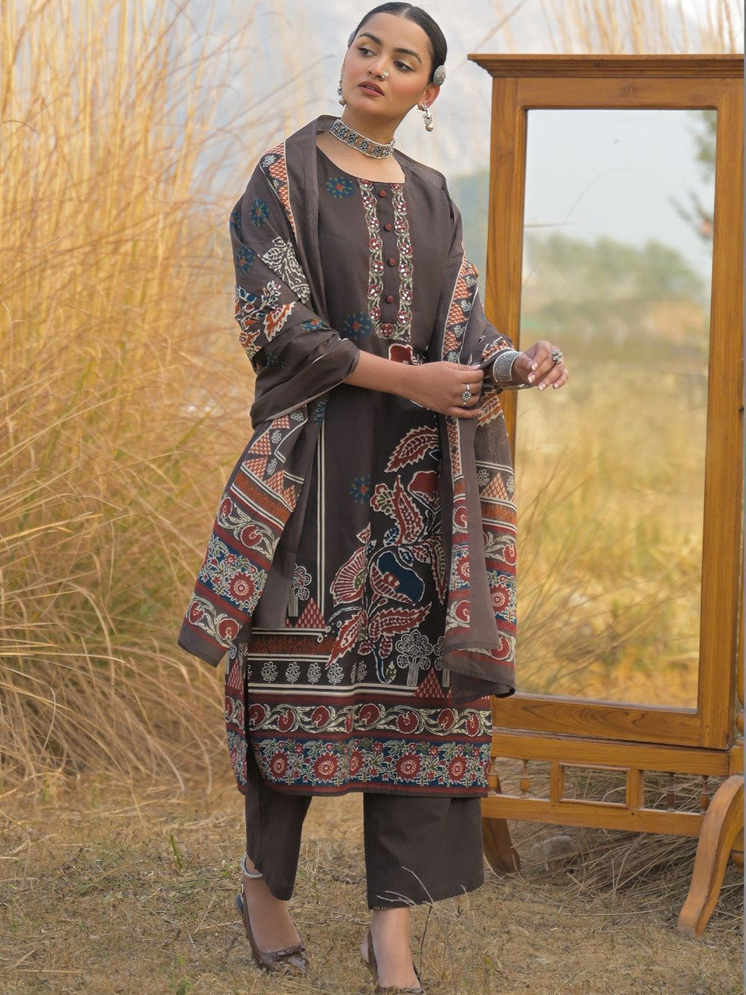 Women Ethnic Motifs Printed Regular Sequinned Pure Cotton Kurta with Trousers & With Dupatta