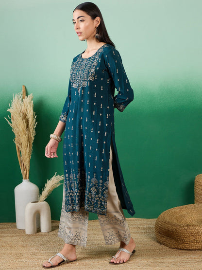Women Floral Thread Work Round Neck Kurta Sets