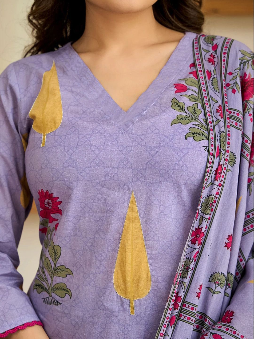 Dhiyona KL Women Floral Printed Regular Kurta with Palazzos & Dupatta