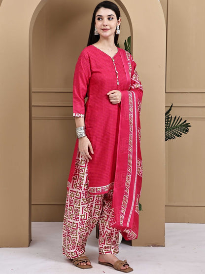 Dhiyona KL Women Printed Cotton Blend Kurta Sets With Dupatta