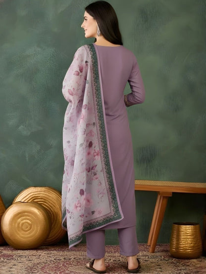 Dhiyona KL Women Ethnic Motifs Embroidered Regular Thread Work Kurta with Trousers & With Dupatta