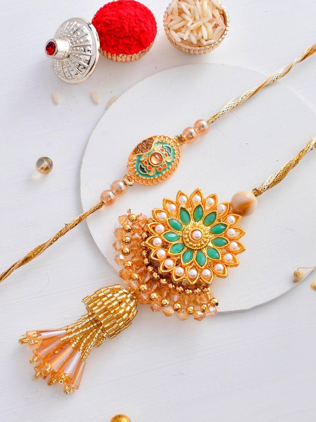 Dhiyona Rakhi