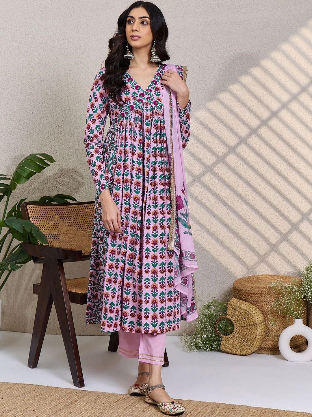 Dhiyona IE Women Floral Printed Empire Pure Cotton Kurta with Trousers & With Dupatta
