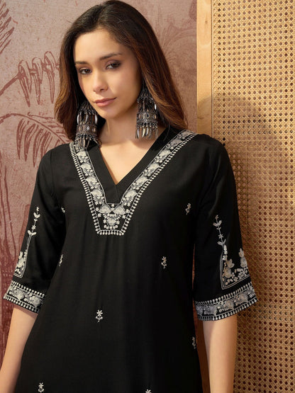 Embroidered V-Neck Kurta & Trousers Kurta Sets