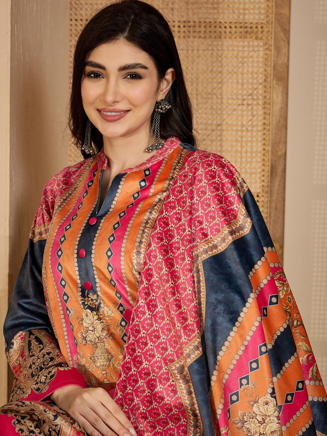 Printed Velvet Mandarin Collar Kurta & Trousers Kurta Sets