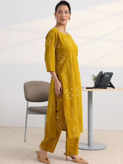 Women Ethnic Motifs Printed Regular Kurta with Trousers
