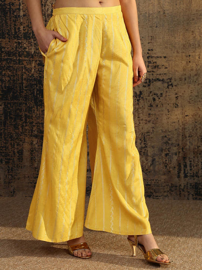 Dhiyona LL Women Floral Printed Regular Gotta Patti Kurta with Palazzos & With Dupatta