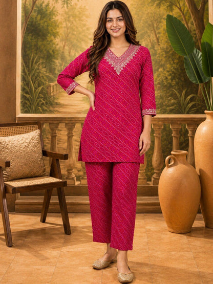 Women Leheriya Dyed Regular Thread Work Chanderi Silk Kurta with Palazzos