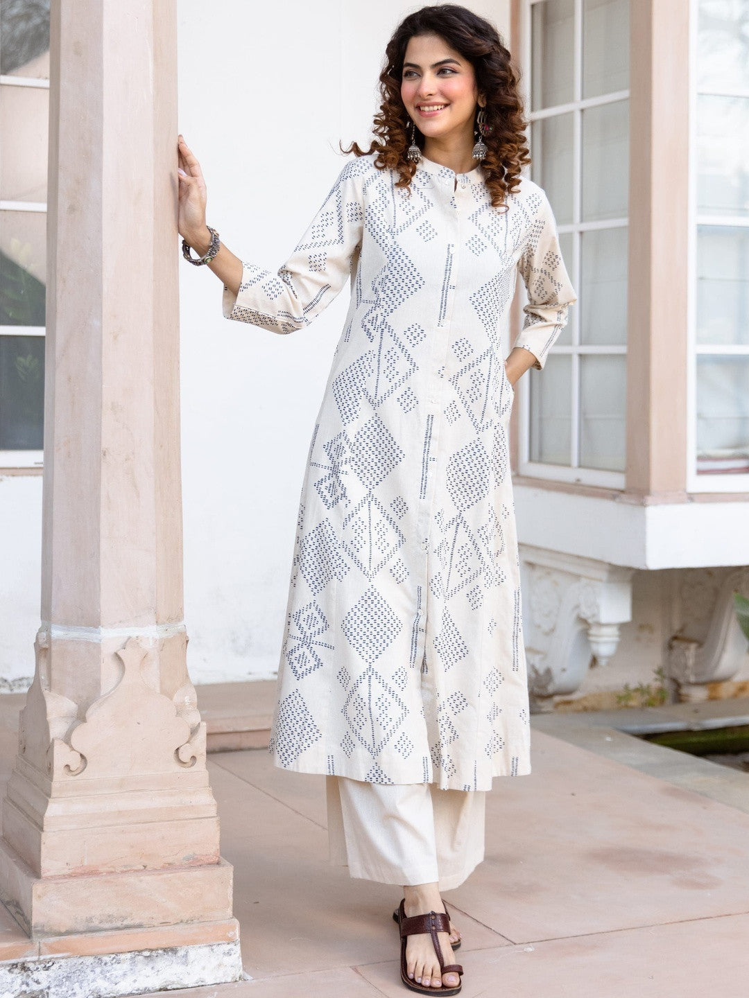 Printed Mandarin Collar Kurta & Palazzos Kurta Sets