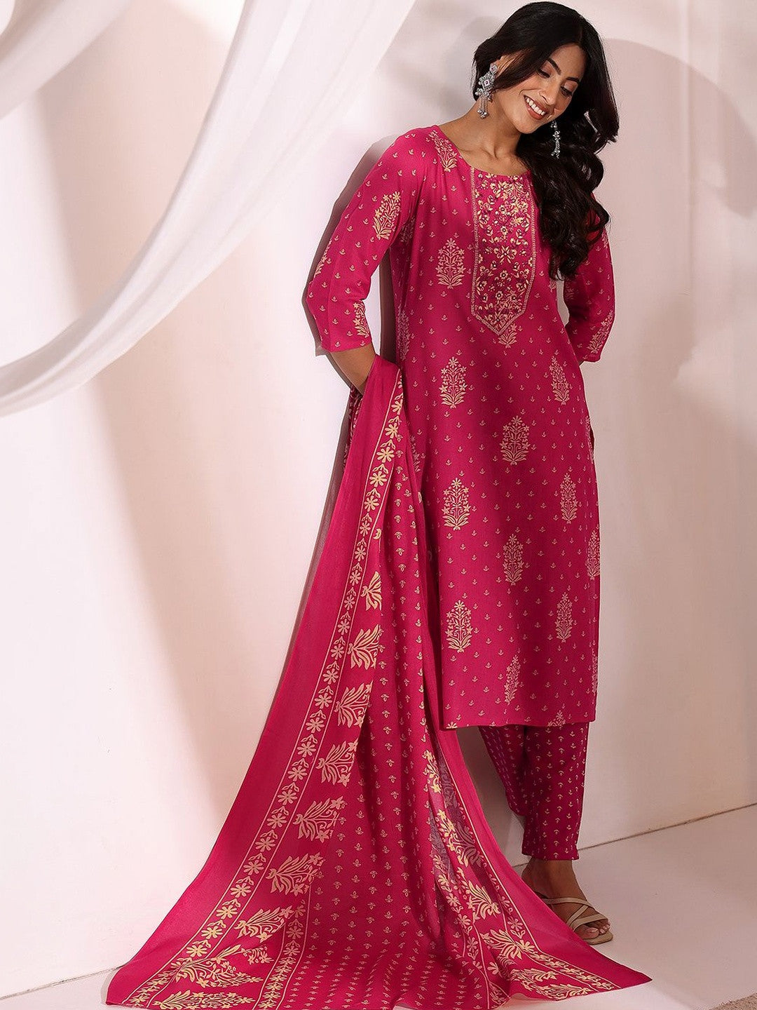 Women Ethnic Motifs Printed Regular Kurta with Trousers & With Dupatta