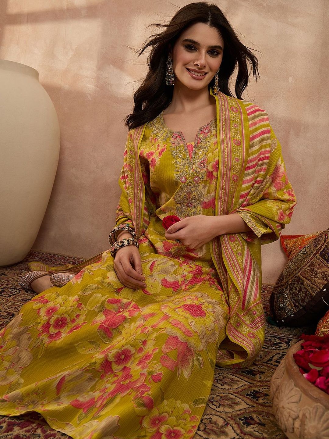Dhiyona KL Women Floral Printed Regular Thread Work Kurta with Trousers & With Dupatta