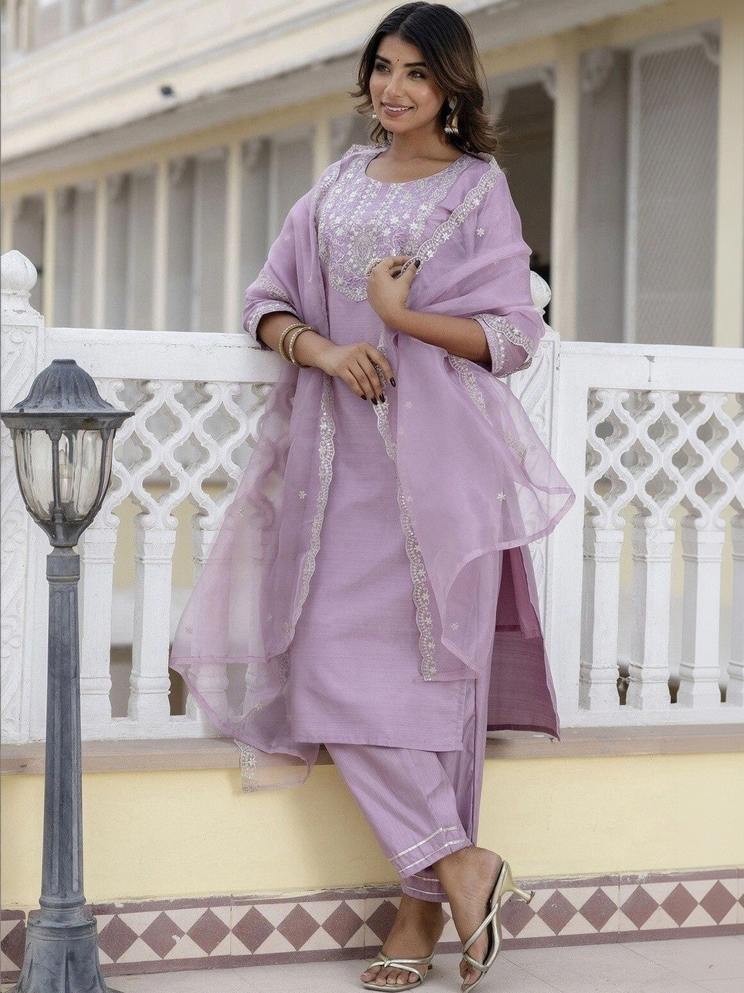 Women Ethnic Motifs Embroidered Regular Kurta with Trousers & With Dupatta