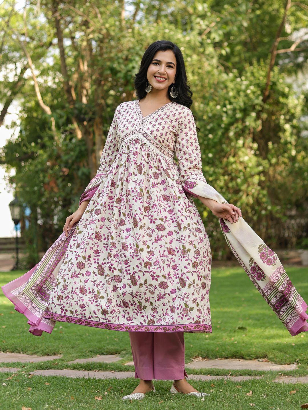 Dhiyona RR Women's Ethnic Motifs Printed Pure Cotton Kurta with Trousers & Dupatta