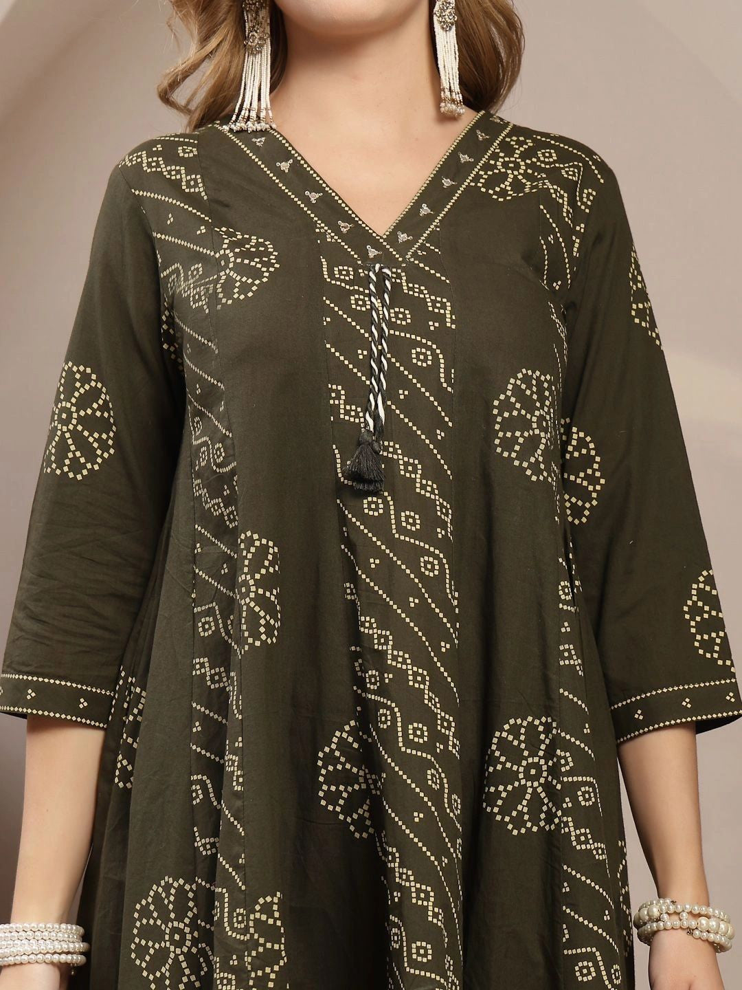 Women Bandhani Printed Regular Kurta with Palazzos & With Dupatta