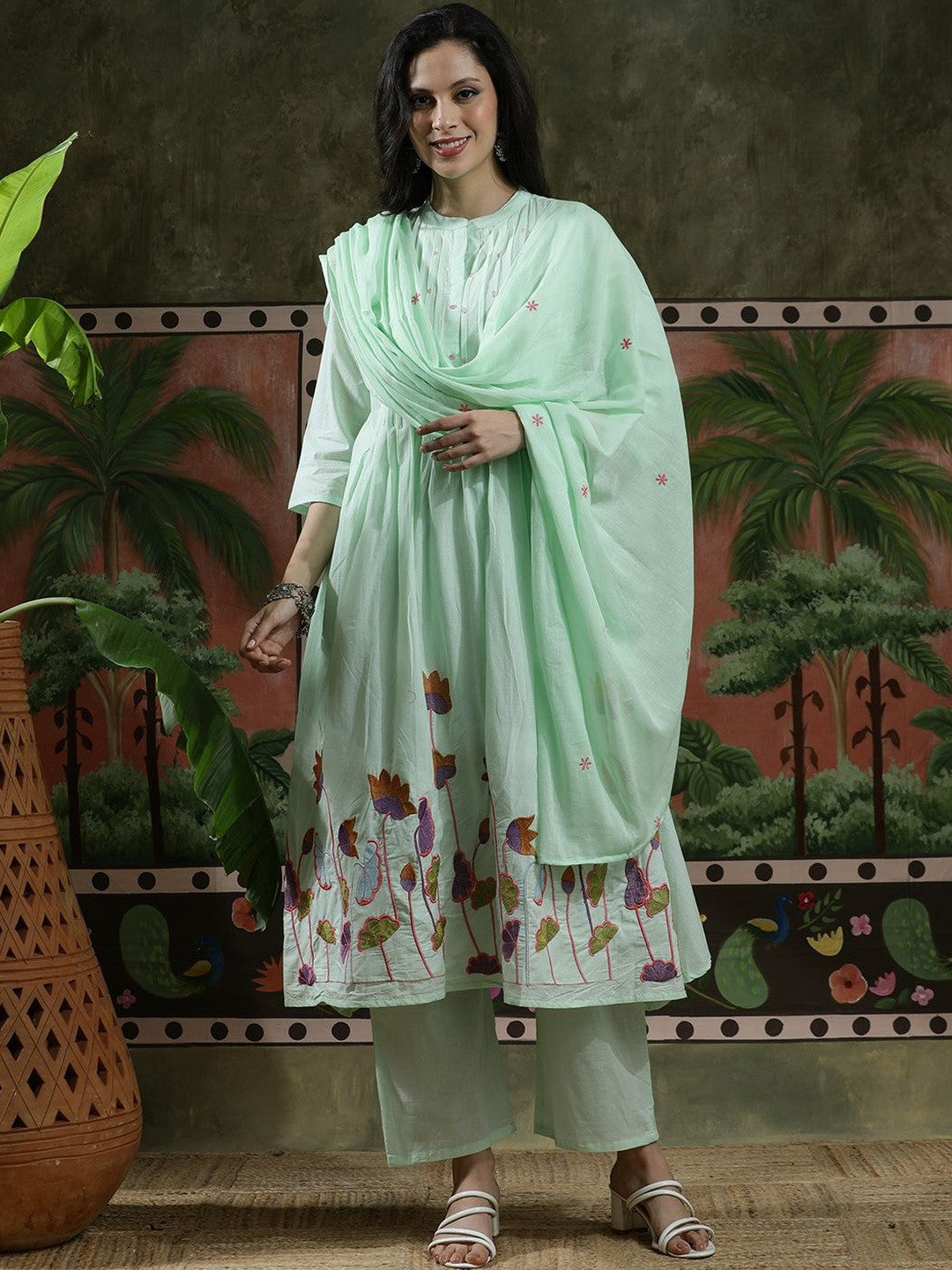 Dhiyona SN Embroidered Pure Cotton Mandarin Collar Kurta & Trousers Kurta Sets