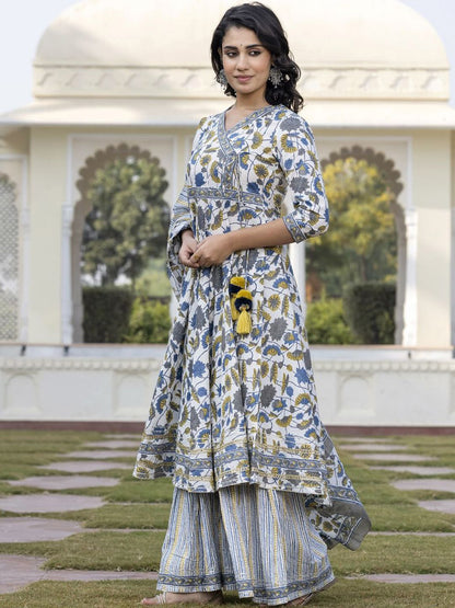 Dhiyona KL Floral Printed Angrakha A-Line Pure Cotton Kurta With Palazzos & Dupatta