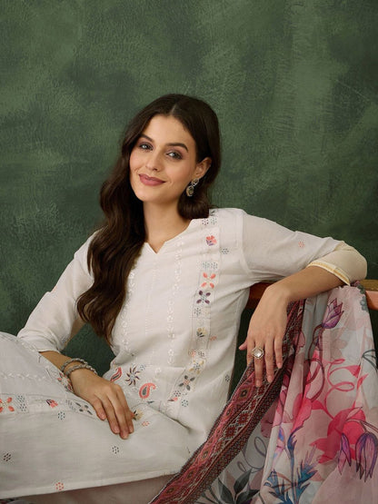 Dhiyona KL Women Ethnic Motifs Embroidered Regular Thread Work Kurta with Trousers & With Dupatta