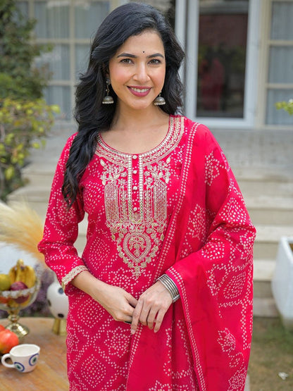 Dhiyona KL Women Bandhani Printed Regular Mirror Work Kurta with Trousers & With Dupatta