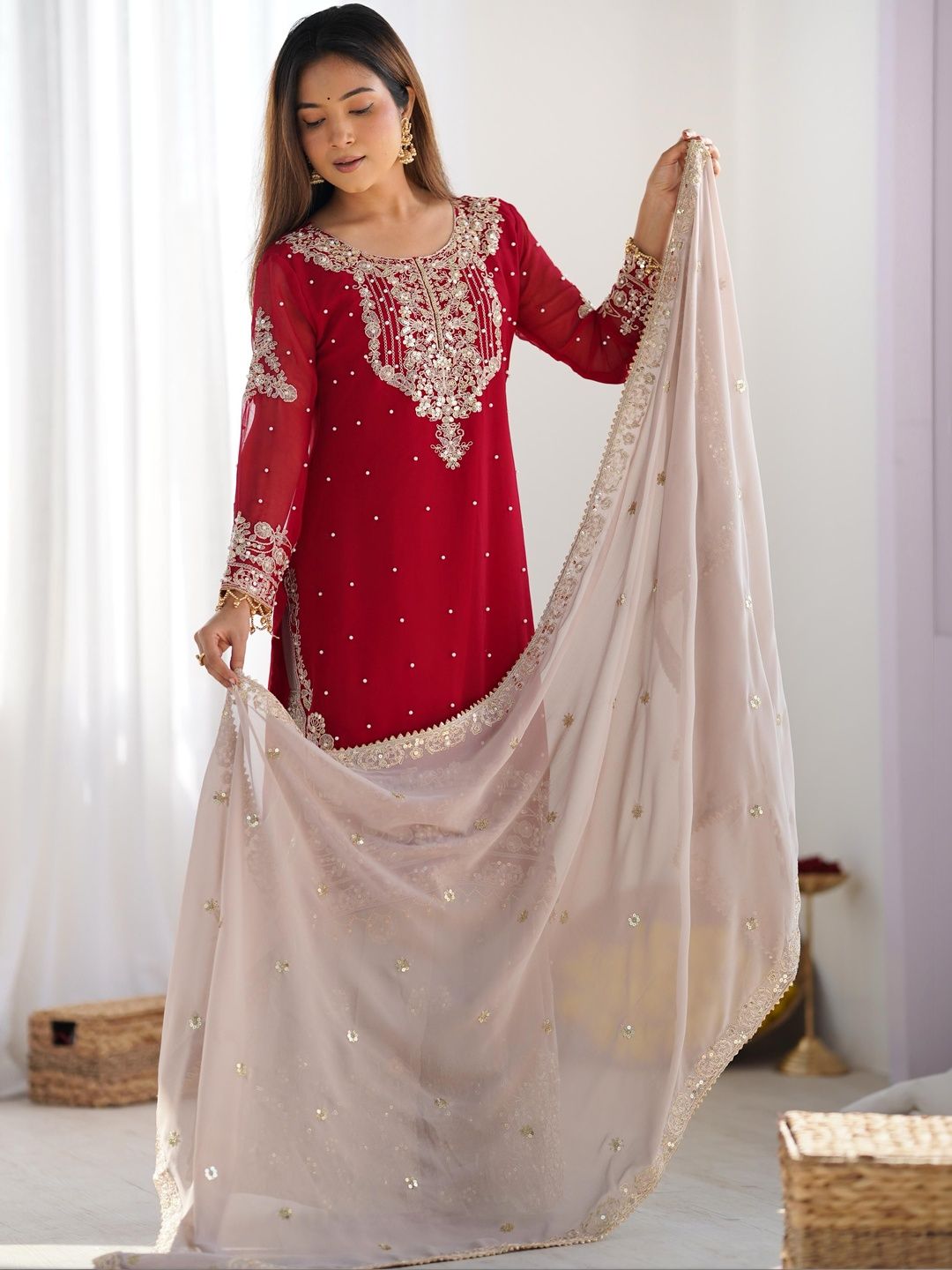 Dhiyona KL Women Ethnic Motifs Embroidered Regular Kurta with Sharara & With Dupatta