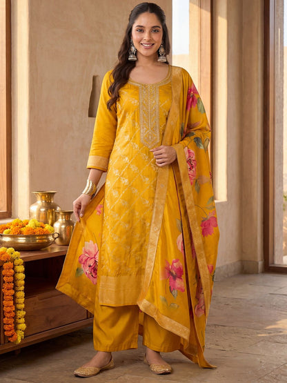 Dhiyona IE Women Regular Thread Work Kurta with Palazzos & With Dupatta