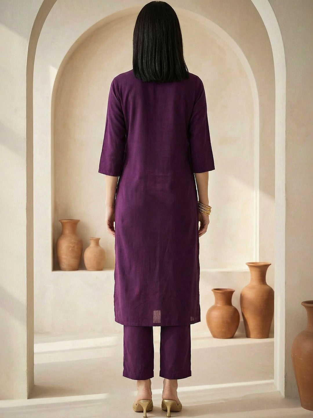 Women Floral Embroidered Regular Thread Work Kurta with Trousers