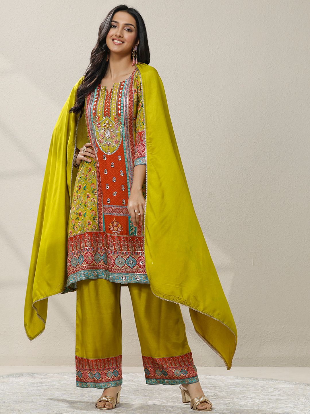 Dhiyona LL Women Floral Printed Regular Sequinned Kurta with Palazzos & With Dupatta