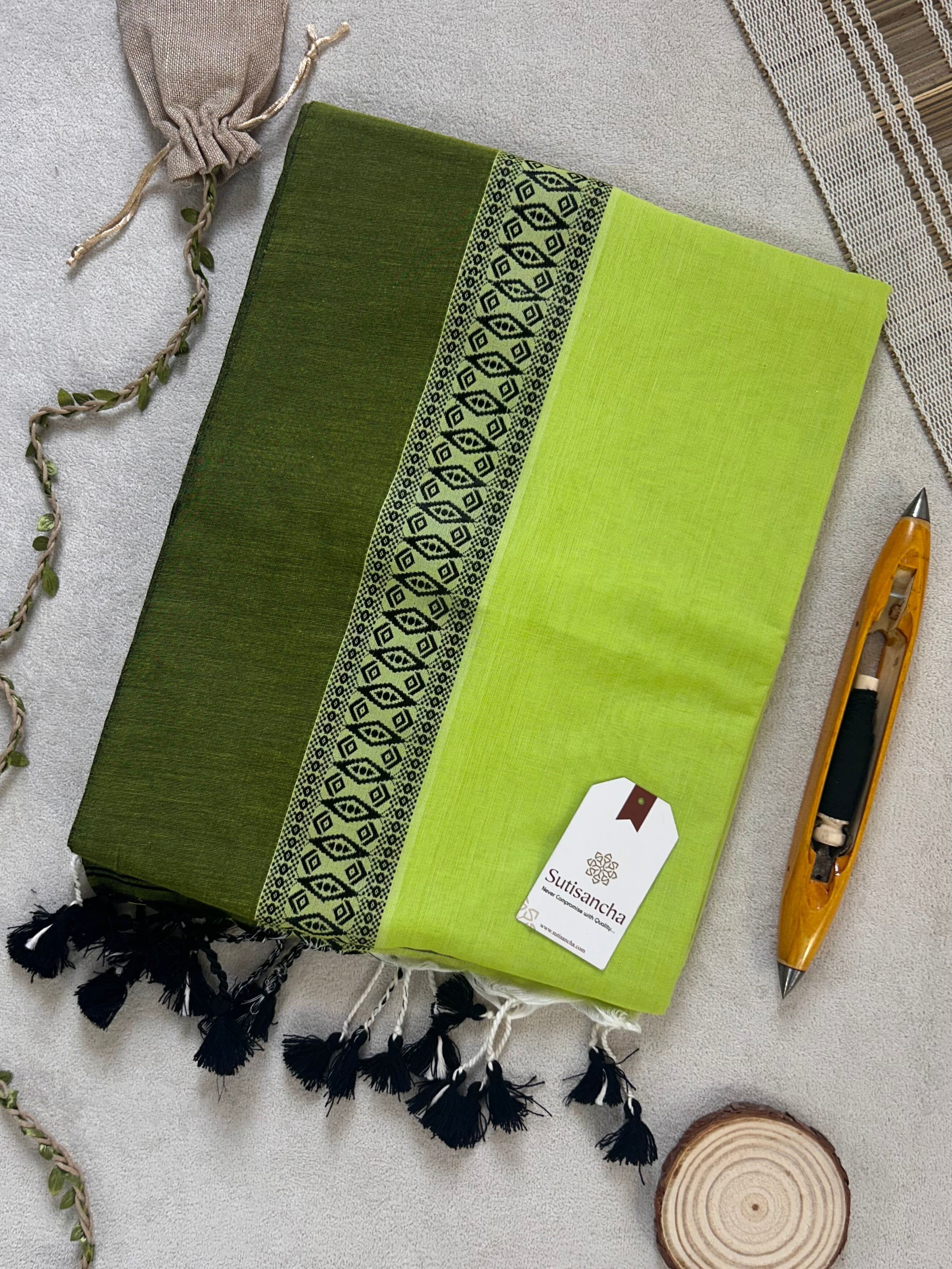 Dhiyona SS Loomed to Perfection: Handwoven Cotton Saree