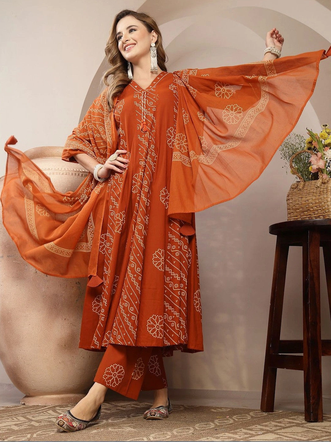 Women Ethnic Motifs Printed Regular Kurta with Trousers & With Dupatta