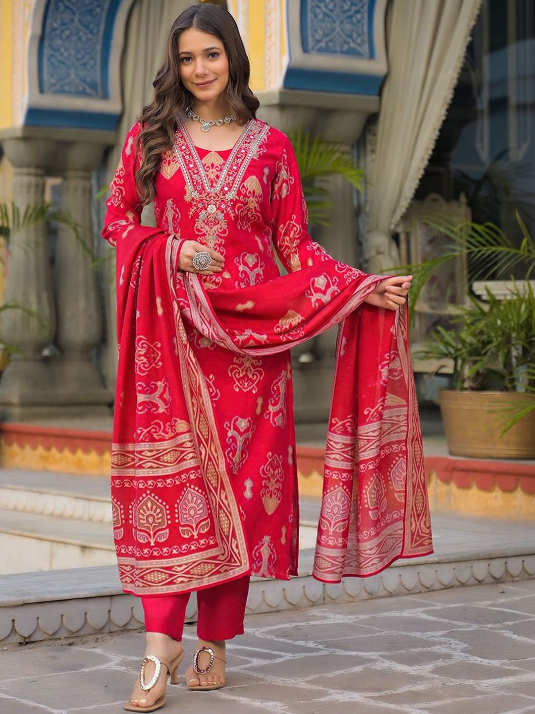 Dhiyona KL Women Ethnic Motifs Printed Regular Mirror Work Kurta with Trousers & With Dupatta
