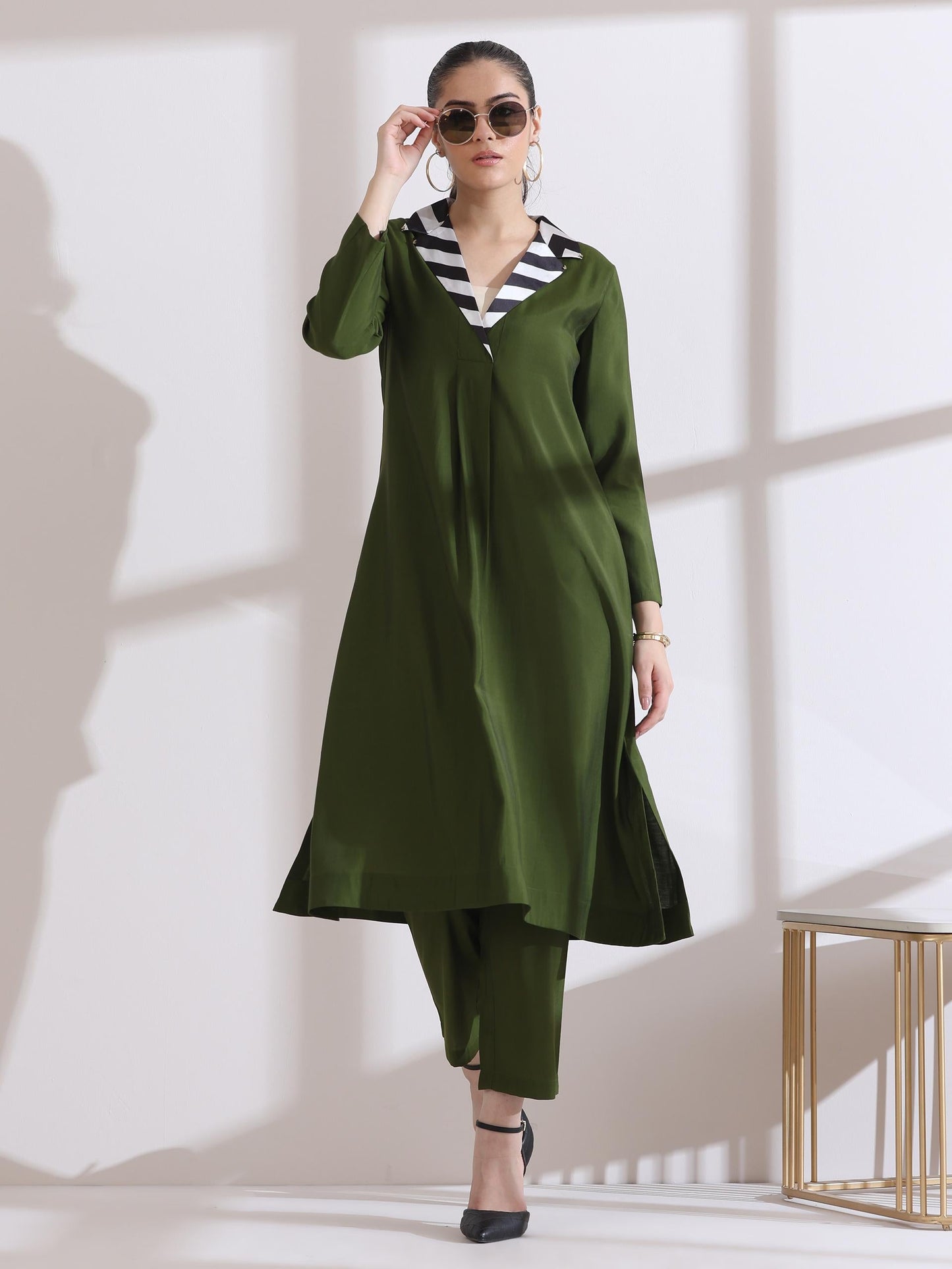 Dhiyona ST Women's Mehndi Green Kurta with Striped Gold Point Collar and Pants 2 Piece Set | Straight Fit, V Neck, 3/4 Sleeves, Workwear, (AirSkin Cotton Silk Blend)