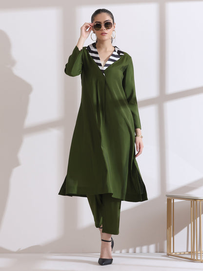 Dhiyona ST Women's Mehndi Green Kurta with Striped Gold Point Collar 1 Piece | Straight Fit, Collar Neck, 3/4 Sleeves, Work Wear, (AirSkin Cotton Silk Blend)