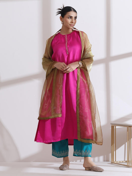 Dhiyona ST Women's Fuchsia Sleeveless Embroidered Kurta with Airskin Green Pants 2 Piece Set | Straight Fit, Round Neck, Sleeveless, Festive Wear, Work Wear (Lux Fabric)