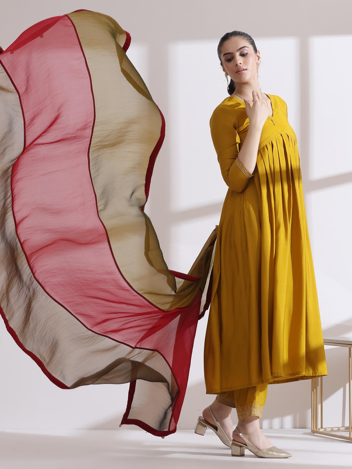 Dhiyona ST 1 Pc Dupatta - Banarasi Tissue 3 Colour Dupatta