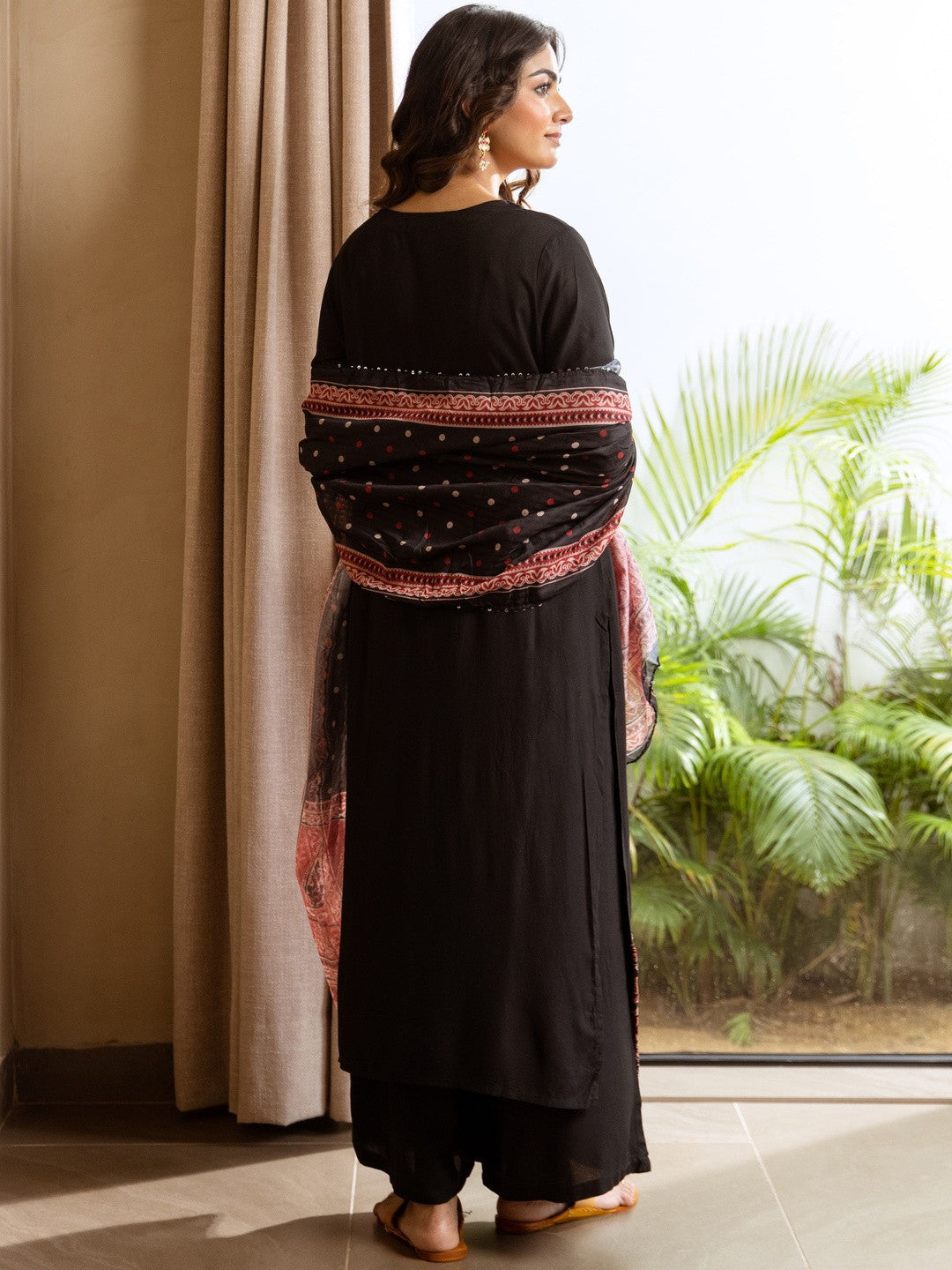 Ethnic Motifs Embroidered Thread Work Kurta With Palazzo & Dupatta