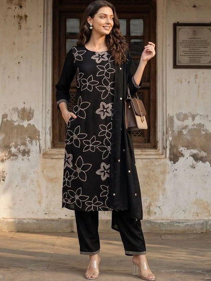 Women Floral Embroidered Regular Thread Work Kurta with Trousers & With Dupatta
