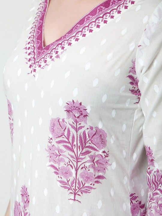 Dhiyona KL Women Floral Printed Regular Pure Cotton Kurta with Salwar & With Dupatta
