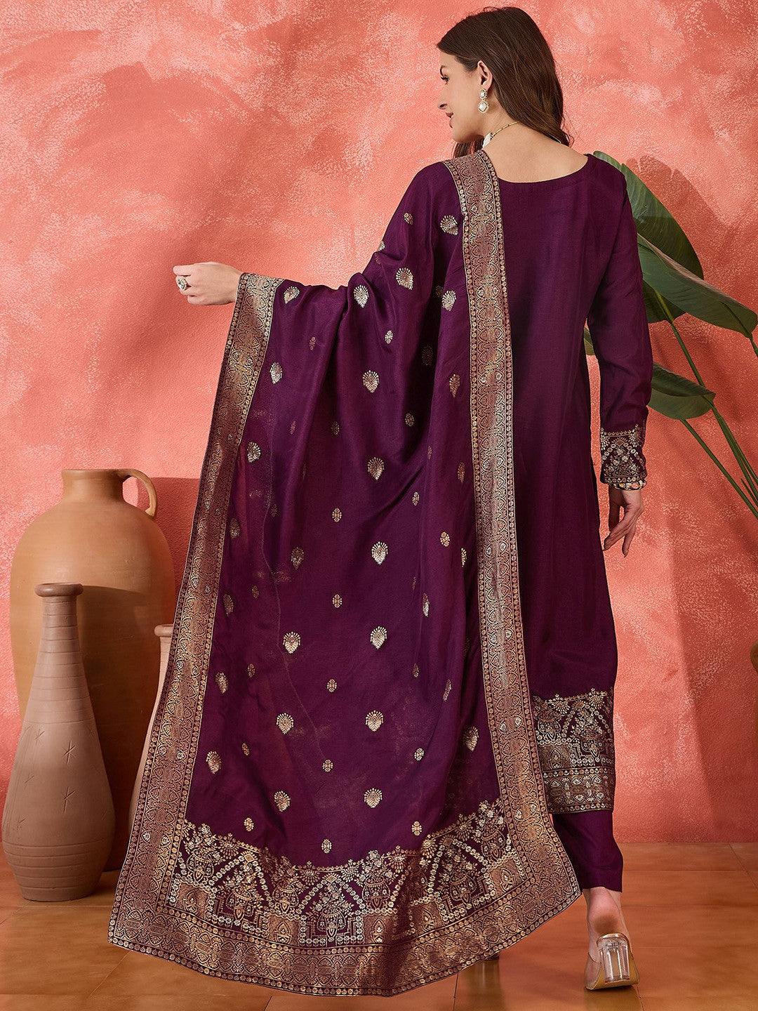 Women Woven Design Zari Kurta Set With Dupatta