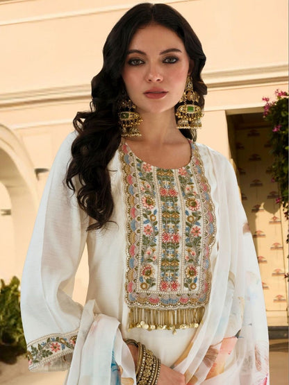 Women Floral Embroidered Regular Thread Work Kurta with Trousers & With Dupatta