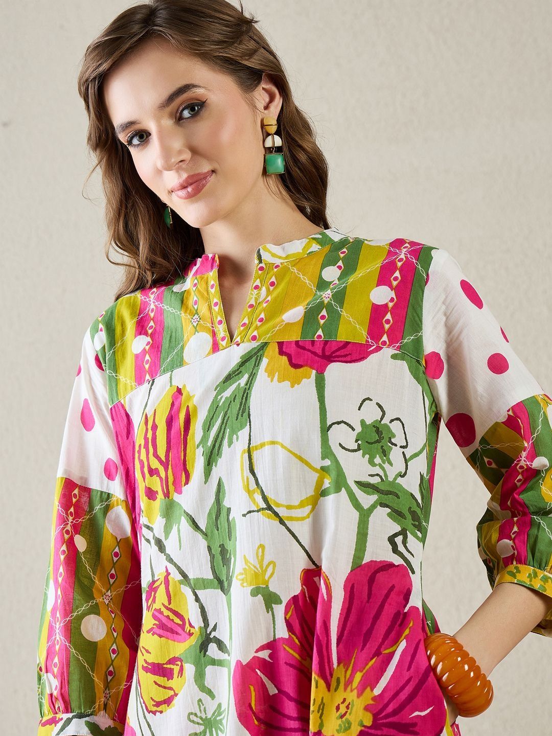 Dhiyona IE Floral Printed Mandarin Collar Pure Cotton Kurta with Trousers