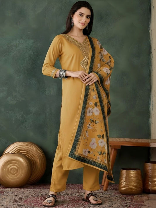 Dhiyona KL Women Floral Embroidered Regular Thread Work Kurta with Trousers & With Dupatta