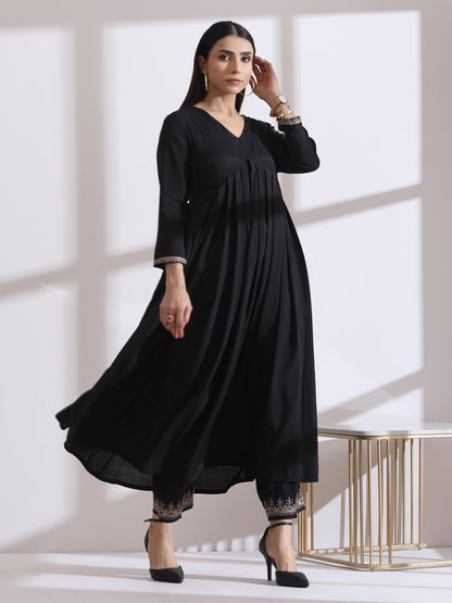 Dhiyona ST Women's Black Kurta with Embroidery on Sleeve and Pants 2 Piece Set | A-Line, Anarkali, V Neck, 3/4 Sleeves, Work Wear, (AirSkin Cotton Silk Blend)