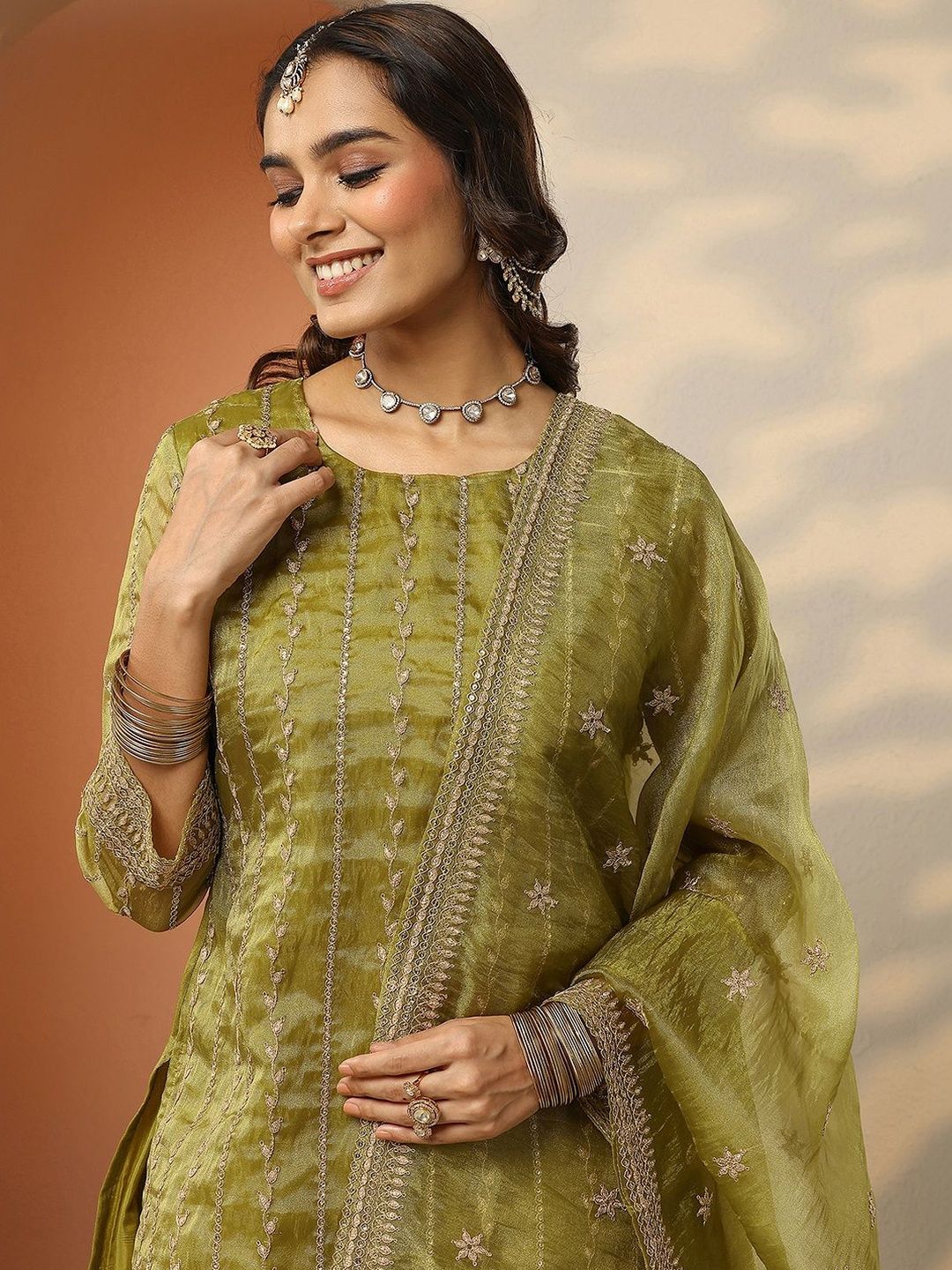 Dhiyona LL Women Ethnic Motifs Embroidered Regular Thread Work Kurta with Palazzos & With Dupatta