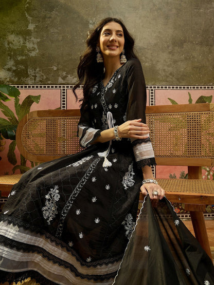 Embroidered Pure Cotton V-Neck Kurti & Trousers