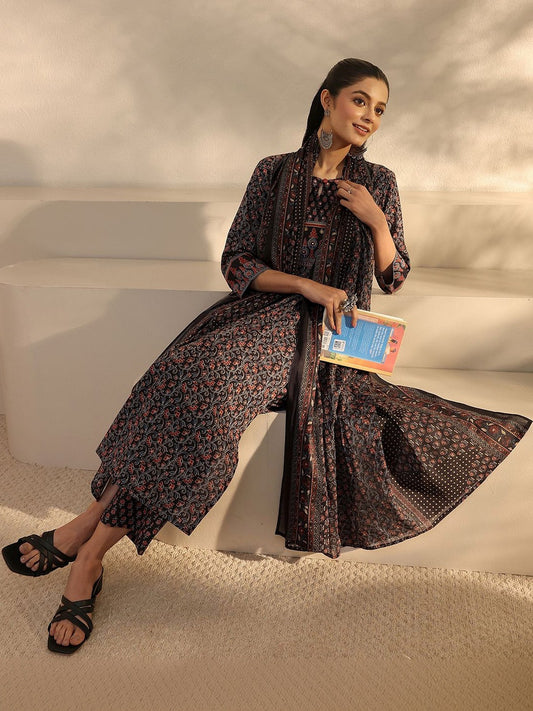 Women Floral Printed Panelled Kurta with Trousers & With Dupatta