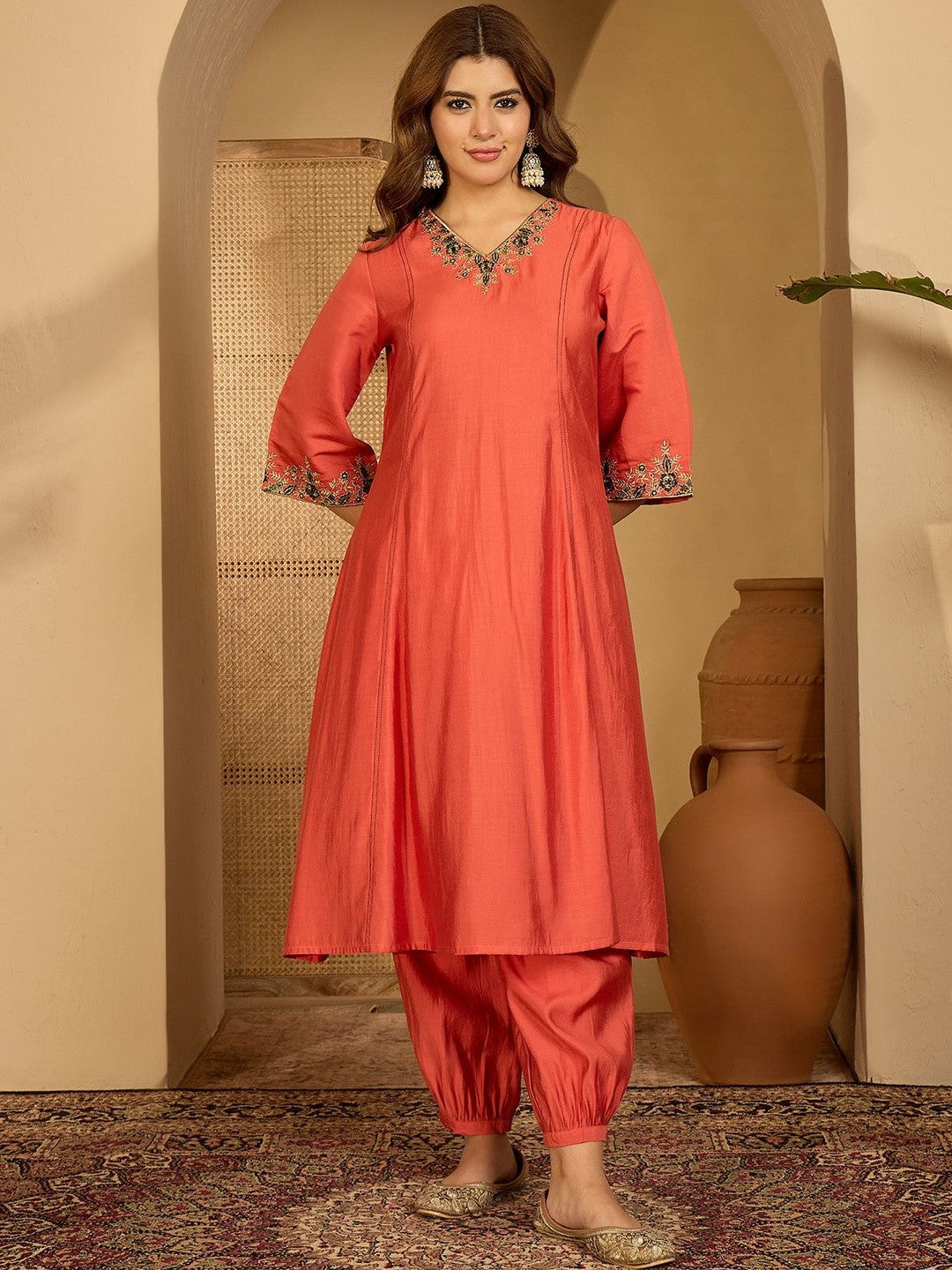 Dhiyona SN Embroidered Kurta With Patiala