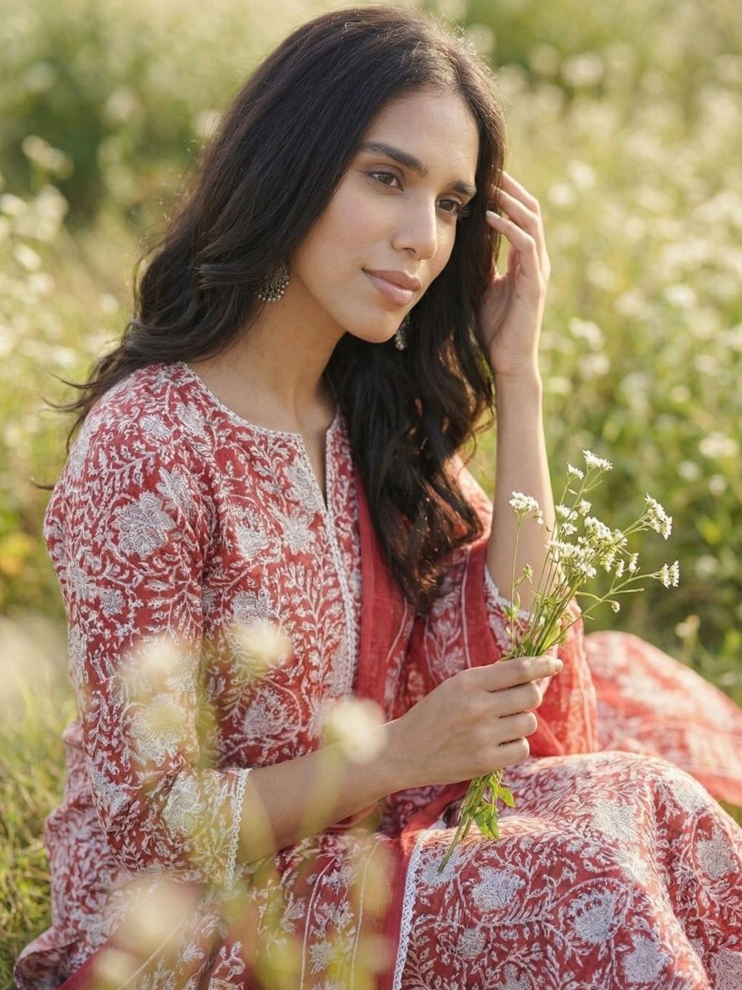 Red Women Floral Printed Regular Kurta with Trousers & With Dupatta
