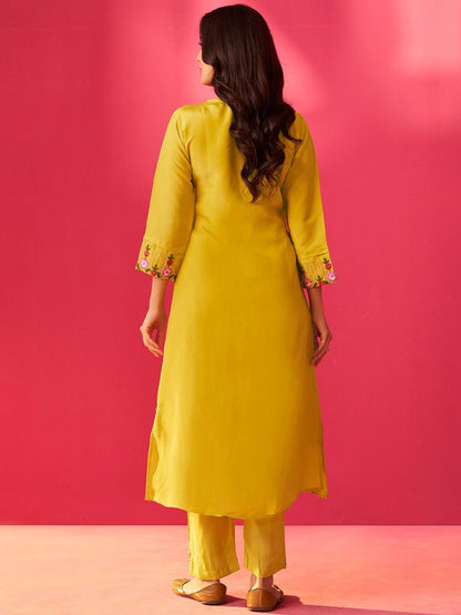 Dhiyona IE Embroidered V-Neck Tunic With Trousers