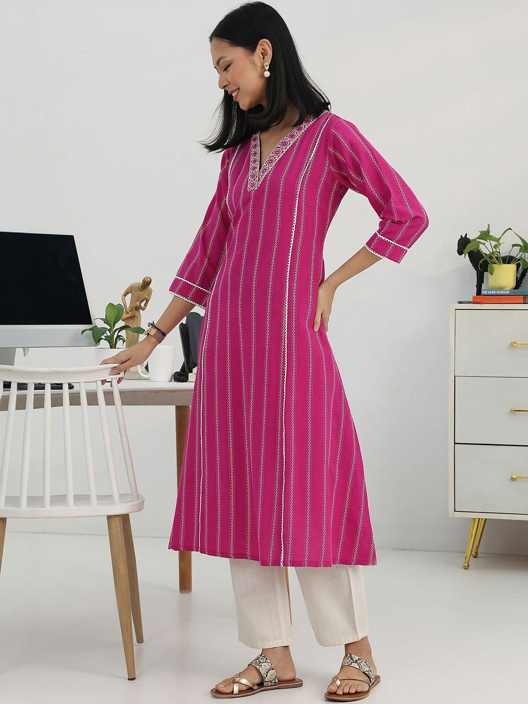 Women Printed Regular Thread Work Kurta with Trousers & With Dupatta